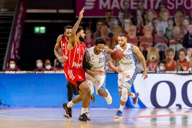 与斯洛特的 与斯洛特的