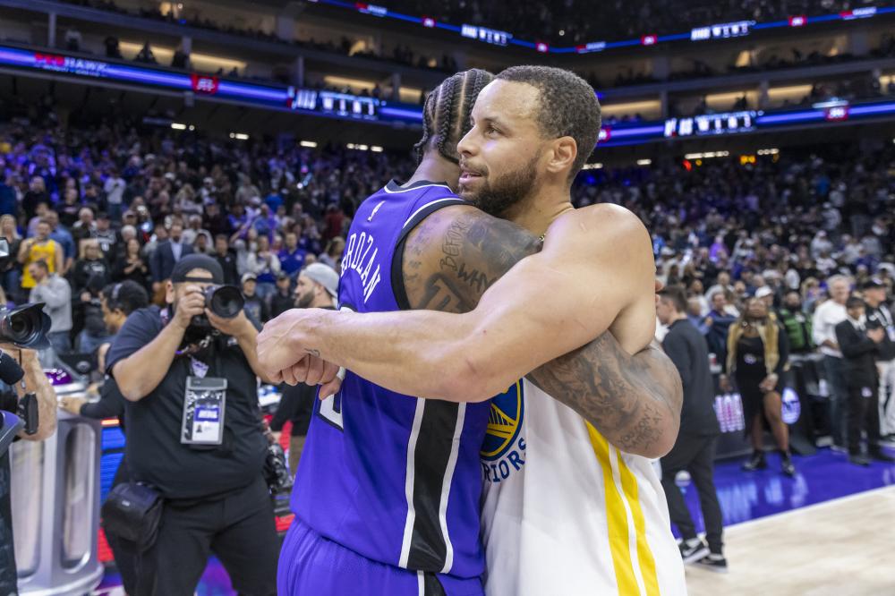 全面报道 全面报道